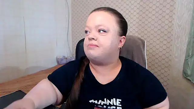 Janiffer MiMi online show from May 20, 2026, 4:15 pm