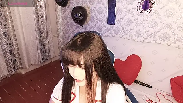 Snapshot of MissValday chatting on October 24, 2025, 5:17 am MissValday online show from October 24, 2025, 5:17 am