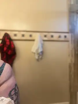 Snapshot of 1-800-FUCKYOU chatting on February 18, 2025, 10:36 pm 1-800-FUCKYOU online show from February 18, 2025, 10:36 pm