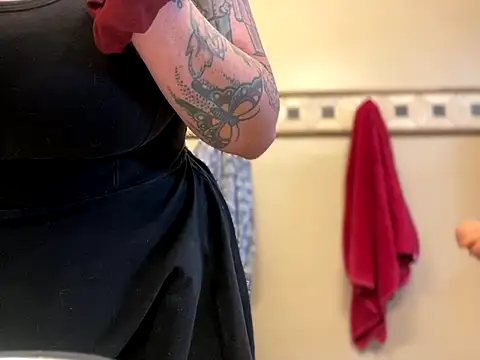 Snapshot of 1-800-FUCKYOU chatting on September 16, 2025, 7:04 pm 1-800-FUCKYOU online show from September 16, 2025, 7:04 pm