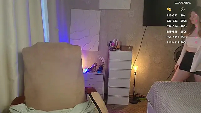 Snapshot of Vivian_cutie chatting on January 18, 2026, 12:30 pm Vivian cutie online show from January 18, 2026, 12:30 pm