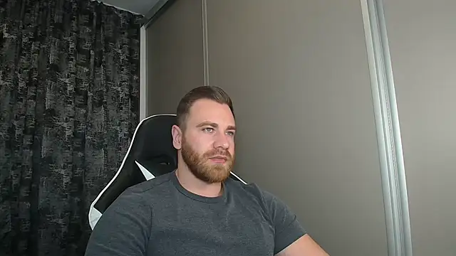 Thori92 online show from November 2, 2025, 5:40 pm