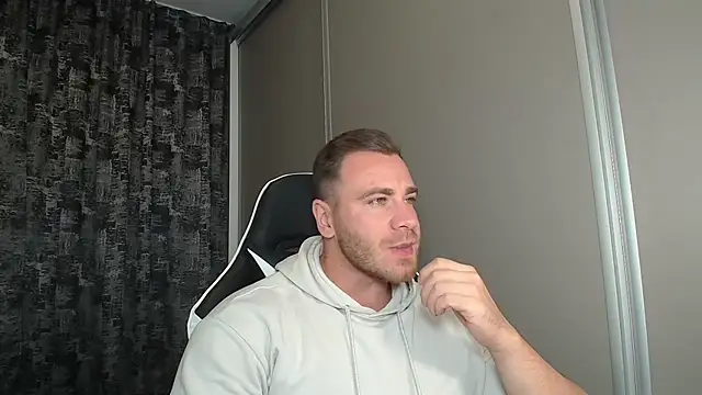 Thori92 online show from September 17, 2025, 5:59 pm