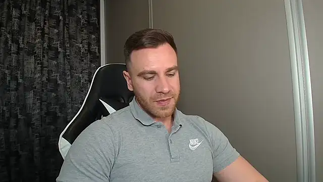 Thori92 online show from April 10, 2026, 4:47 pm