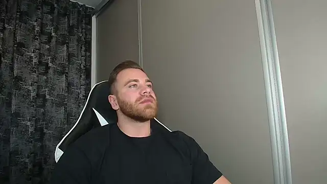 Thori92 online show from October 29, 2025, 6:07 pm