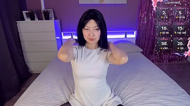 Snapshot of ValeryMur chatting on October 3, 2025, 1:01 pm ValeryMur online show from October 3, 2025, 1:01 pm