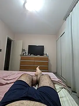 Snapshot of MysterBearMG chatting on November 19, 2025, 1:16 am MysterBearMG online show from November 19, 2025, 1:16 am