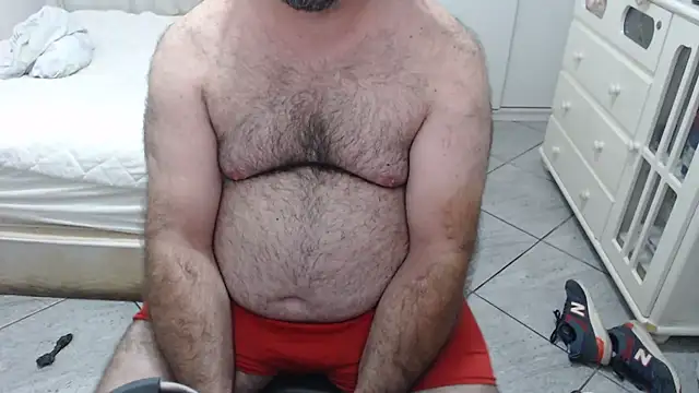 Snapshot of MysterBearMG chatting on November 24, 2025, 1:49 am MysterBearMG online show from November 24, 2025, 1:49 am