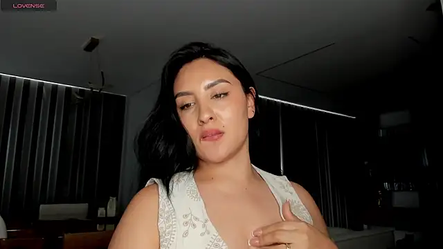 Snapshot of AnushaKumari chatting on October 28, 2025, 3:55 pm AnushaKumari online show from October 28, 2025, 3:55 pm