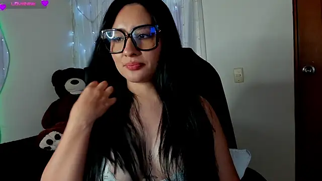 Snapshot of AnushaKumari chatting on January 4, 2025, 3:28 pm AnushaKumari online show from January 4, 2025, 3:28 pm