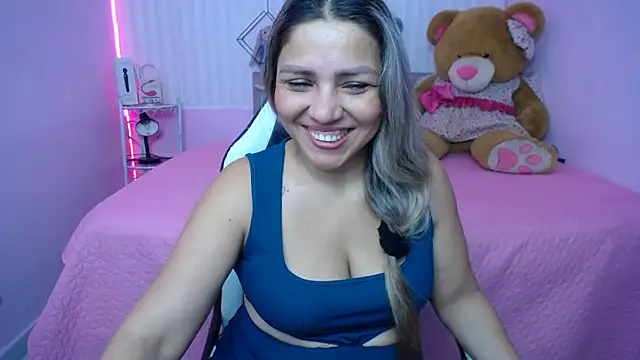 Snapshot of cum_bigass chatting on February 7, 2026, 12:35 pm cum bigass online show from February 7, 2026, 12:35 pm