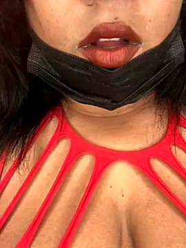 Snapshot of _Cute_ariana_ chatting on November 30, 2025, 6:41 pm Cute ariana online show from November 30, 2025, 6:41 pm