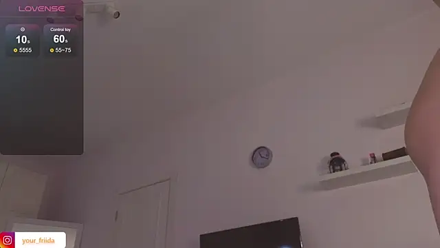 Snapshot of alwaysfrida chatting on November 10, 2025, 11:15 am alwaysfrida online show from November 10, 2025, 11:15 am