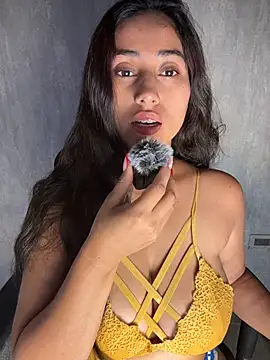 Snapshot of Valentinne_z chatting on November 29, 2025, 3:50 am Valentinne z online show from November 29, 2025, 3:50 am