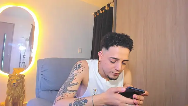 Snapshot of alejandro_calderon1 chatting on January 22, 2025, 7:03 am alejandro calderon1 online show from January 22, 2025, 7:03 am