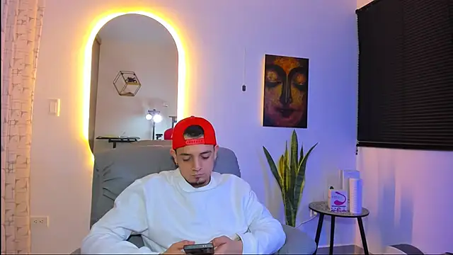 alejandro calderon1 online show from February 28, 2026, 6:24 am