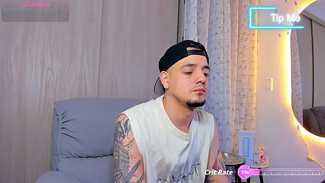 Snapshot of alejandro_calderon1 chatting on September 29, 2025, 5:14 am alejandro calderon1 online show from September 29, 2025, 5:14 am