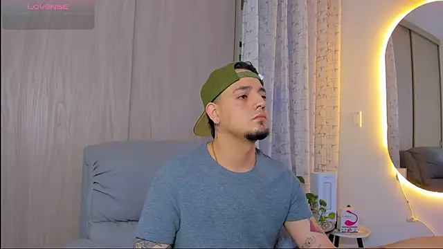 Snapshot of alejandro_calderon1 chatting on November 7, 2025, 6:07 am alejandro calderon1 online show from November 7, 2025, 6:07 am