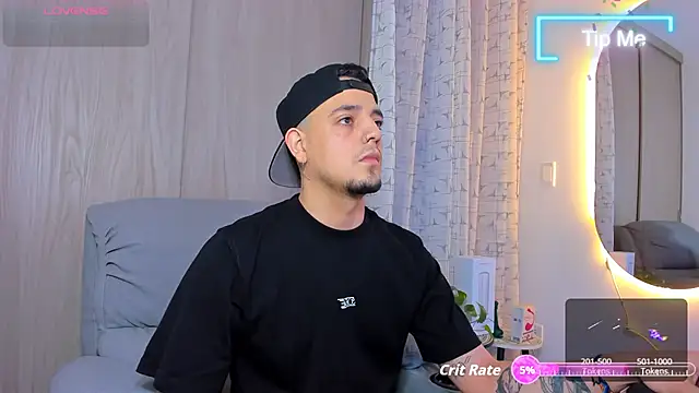 Snapshot of alejandro_calderon1 chatting on September 27, 2025, 2:12 pm alejandro calderon1 online show from September 27, 2025, 2:12 pm
