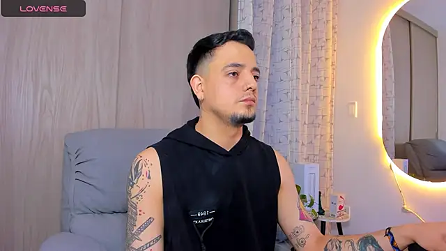 Snapshot of alejandro_calderon1 chatting on September 28, 2025, 4:41 am alejandro calderon1 online show from September 28, 2025, 4:41 am