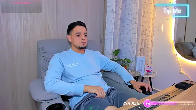 Snapshot of alejandro_calderon1 chatting on September 30, 2025, 3:12 am alejandro calderon1 online show from September 30, 2025, 3:12 am