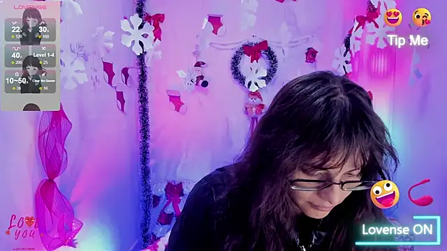 Snapshot of Kyomi_chang chatting on December 15, 2025, 12:00 pm Kyomi chang online show from December 15, 2025, 12:00 pm