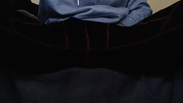 Snapshot of herver67 chatting on October 3, 2025, 8:32 pm herver67 online show from October 3, 2025, 8:32 pm