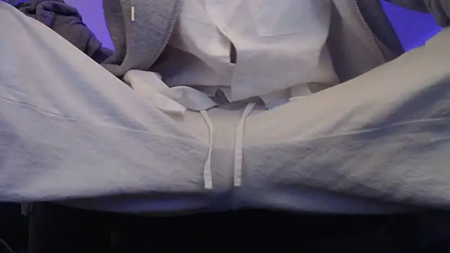 Snapshot of herver67 chatting on February 27, 2026, 8:52 pm herver67 online show from February 27, 2026, 8:52 pm