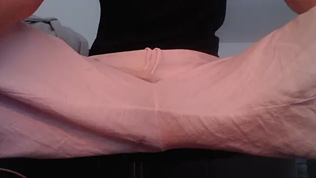 Snapshot of herver67 chatting on February 6, 2026, 11:39 am herver67 online show from February 6, 2026, 11:39 am