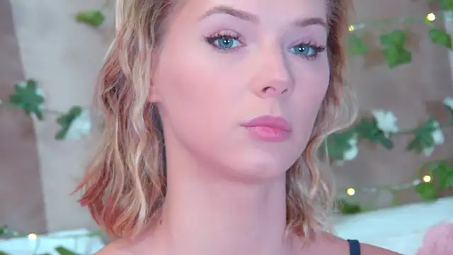 GentleRossi online show from March 28, 2026, 3:13 pm