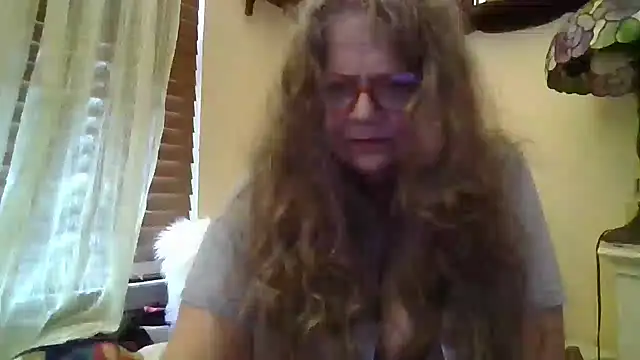 DestineeLoverGirl online show from March 27, 2026, 2:07 pm