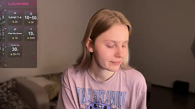 Snapshot of Chanel_Gill chatting on March 5, 2025, 2:56 pm Chanel Gill online show from March 5, 2025, 2:56 pm