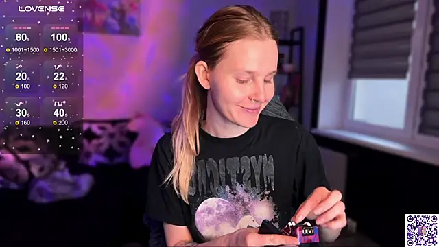 Snapshot of Chanel_Gill chatting on November 6, 2025, 3:05 pm Chanel Gill online show from November 6, 2025, 3:05 pm