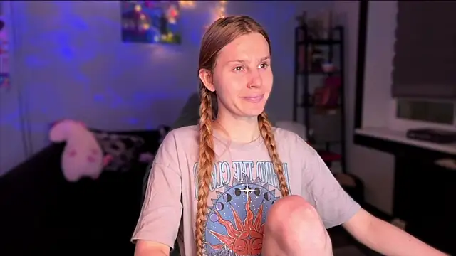 Snapshot of Chanel_Gill chatting on December 17, 2025, 6:35 pm Chanel Gill online show from December 17, 2025, 6:35 pm