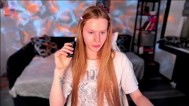 Snapshot of Chanel_Gill chatting on February 28, 2026, 7:35 pm Chanel Gill online show from February 28, 2026, 7:35 pm