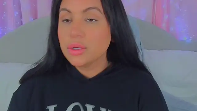 MeghanXO online show from September 28, 2025, 1:40 pm