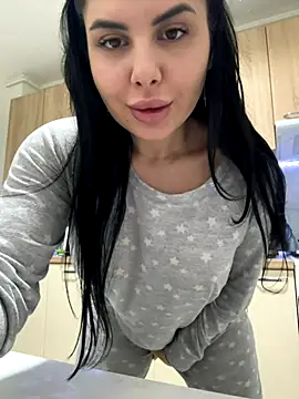 Snapshot of Scarlett-Dream chatting on December 16, 2025, 4:17 am Scarlett-Dream online show from December 16, 2025, 4:17 am