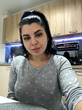 Snapshot of Scarlett-Dream chatting on December 3, 2025, 4:13 am Scarlett-Dream online show from December 3, 2025, 4:13 am