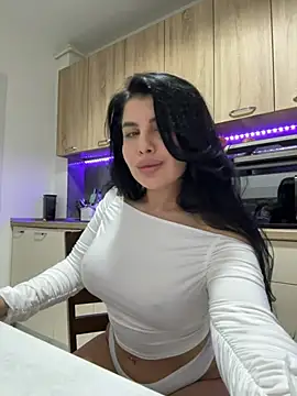 Snapshot of Scarlett-Dream chatting on March 31, 2026, 4:47 am Scarlett-Dream online show from March 31, 2026, 4:47 am