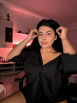 Snapshot of Scarlett-Dream chatting on November 5, 2025, 9:12 am Scarlett-Dream online show from November 5, 2025, 9:12 am