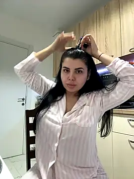 Snapshot of Scarlett-Dream chatting on December 15, 2025, 4:07 am Scarlett-Dream online show from December 15, 2025, 4:07 am