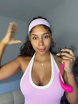 stormyy  online show from April 16, 2026, 11:29 pm