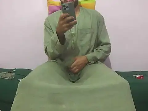 Snapshot of foxsanSs chatting on November 7, 2025, 1:43 am foxsanSs online show from November 7, 2025, 1:43 am