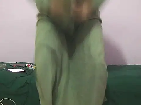 Snapshot of foxsanSs chatting on November 19, 2025, 11:05 pm foxsanSs online show from November 19, 2025, 11:05 pm