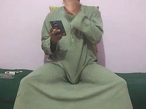 Snapshot of foxsanSs chatting on November 4, 2025, 11:41 pm foxsanSs online show from November 4, 2025, 11:41 pm