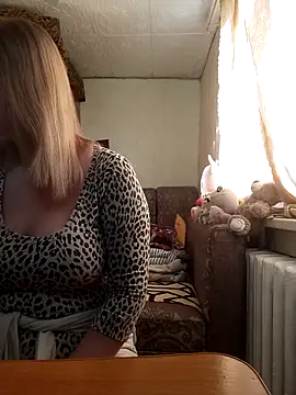 BustyBlond online show from April 7, 2026, 4:14 am