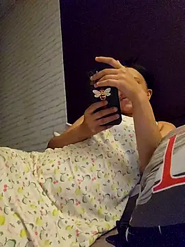 Snapshot of RuggyRackz chatting on November 5, 2025, 4:15 am RuggyRackz online show from November 5, 2025, 4:15 am