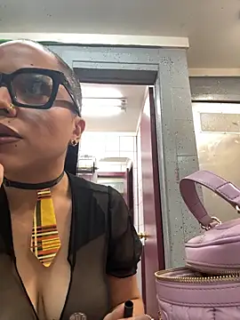 Snapshot of RuggyRackz chatting on March 7, 2025, 1:20 am RuggyRackz online show from March 7, 2025, 1:20 am