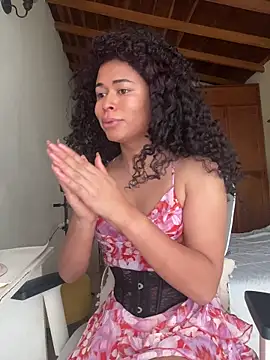 GabriSaenz online show from July 30, 2026, 1:32 pm