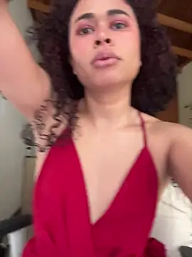 GabriSaenz online show from July 22, 2026, 1:46 pm